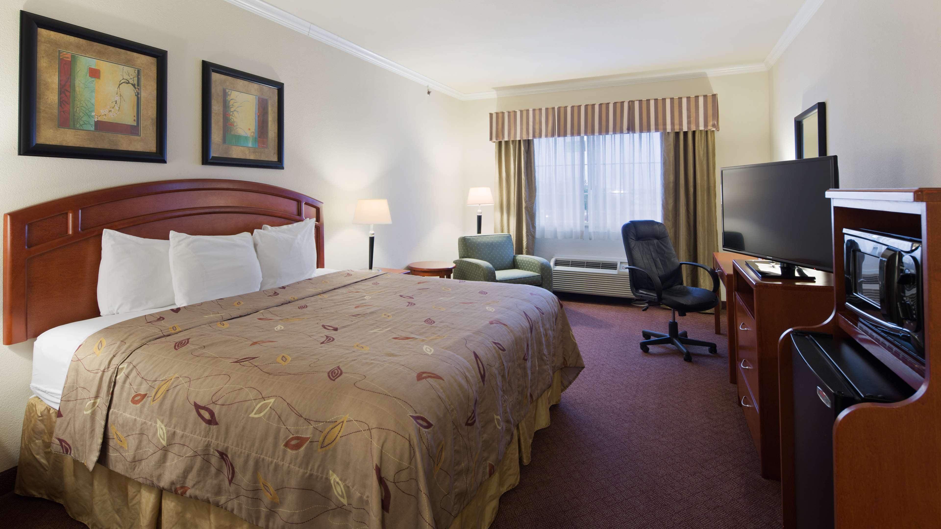 Best Western Inn & Suites קליבלנד מראה חיצוני תמונה