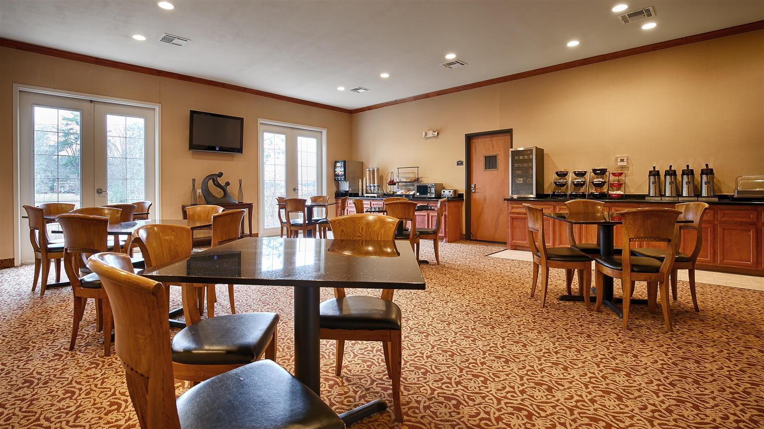 Best Western Inn & Suites קליבלנד מראה חיצוני תמונה