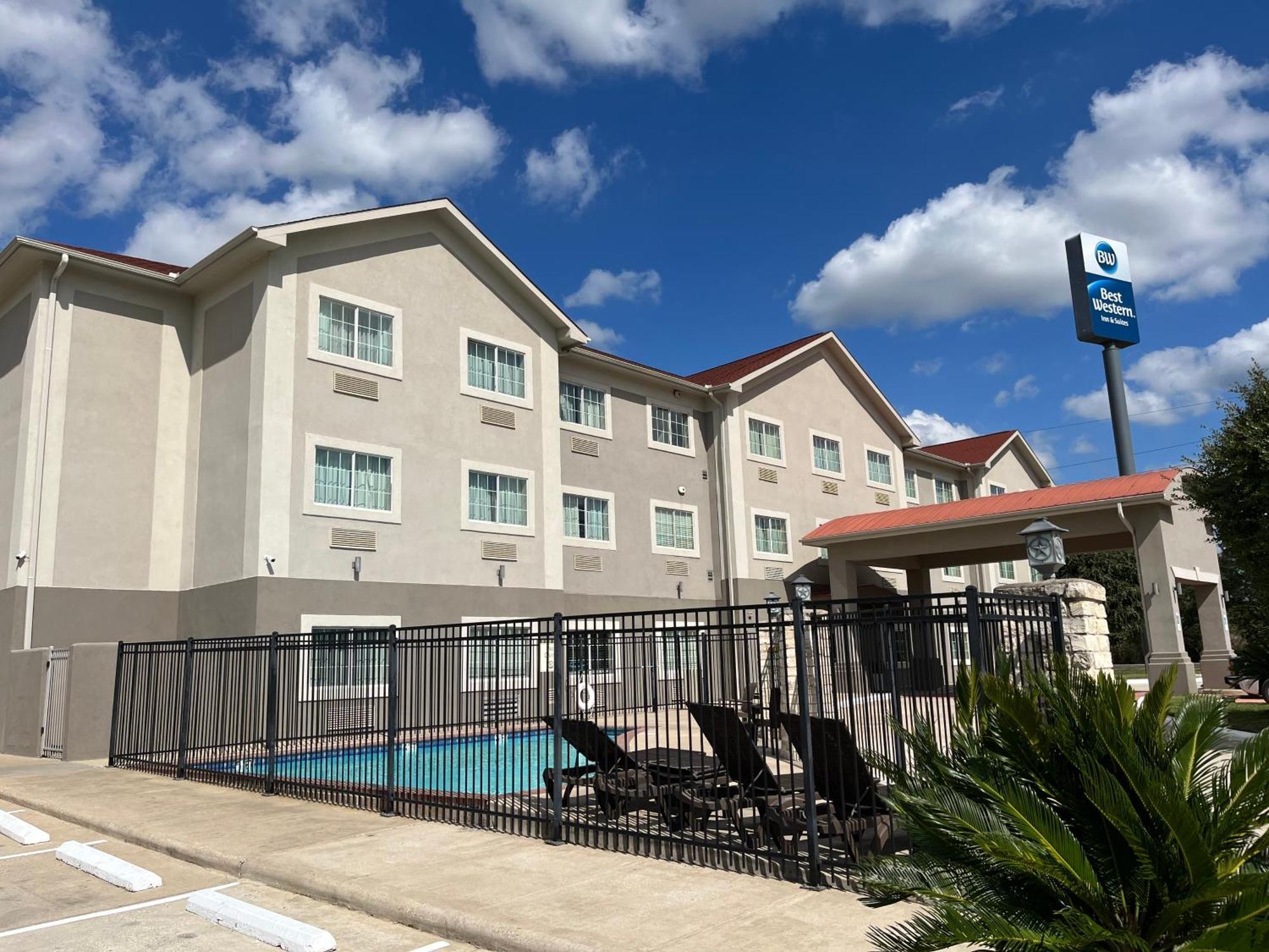 Best Western Inn & Suites קליבלנד מראה חיצוני תמונה