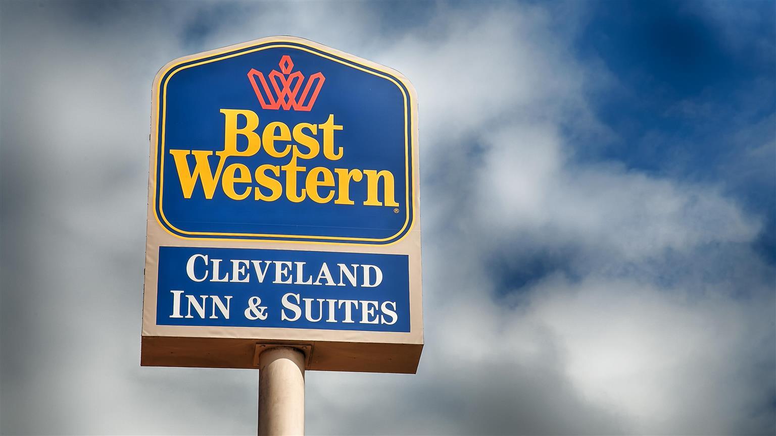 Best Western Inn & Suites קליבלנד מראה חיצוני תמונה